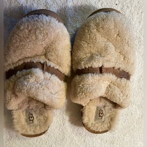 Really Cute fuzzy Ugg slippers